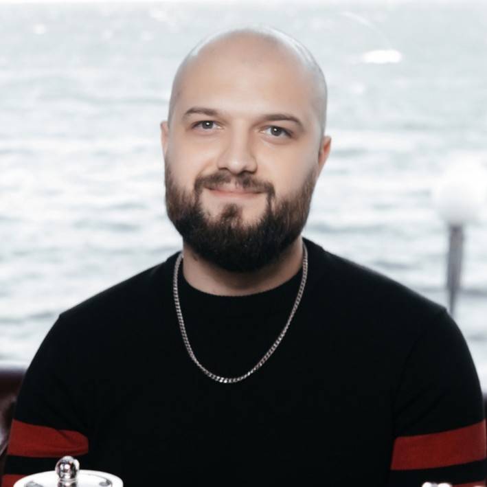 Давид Погосян