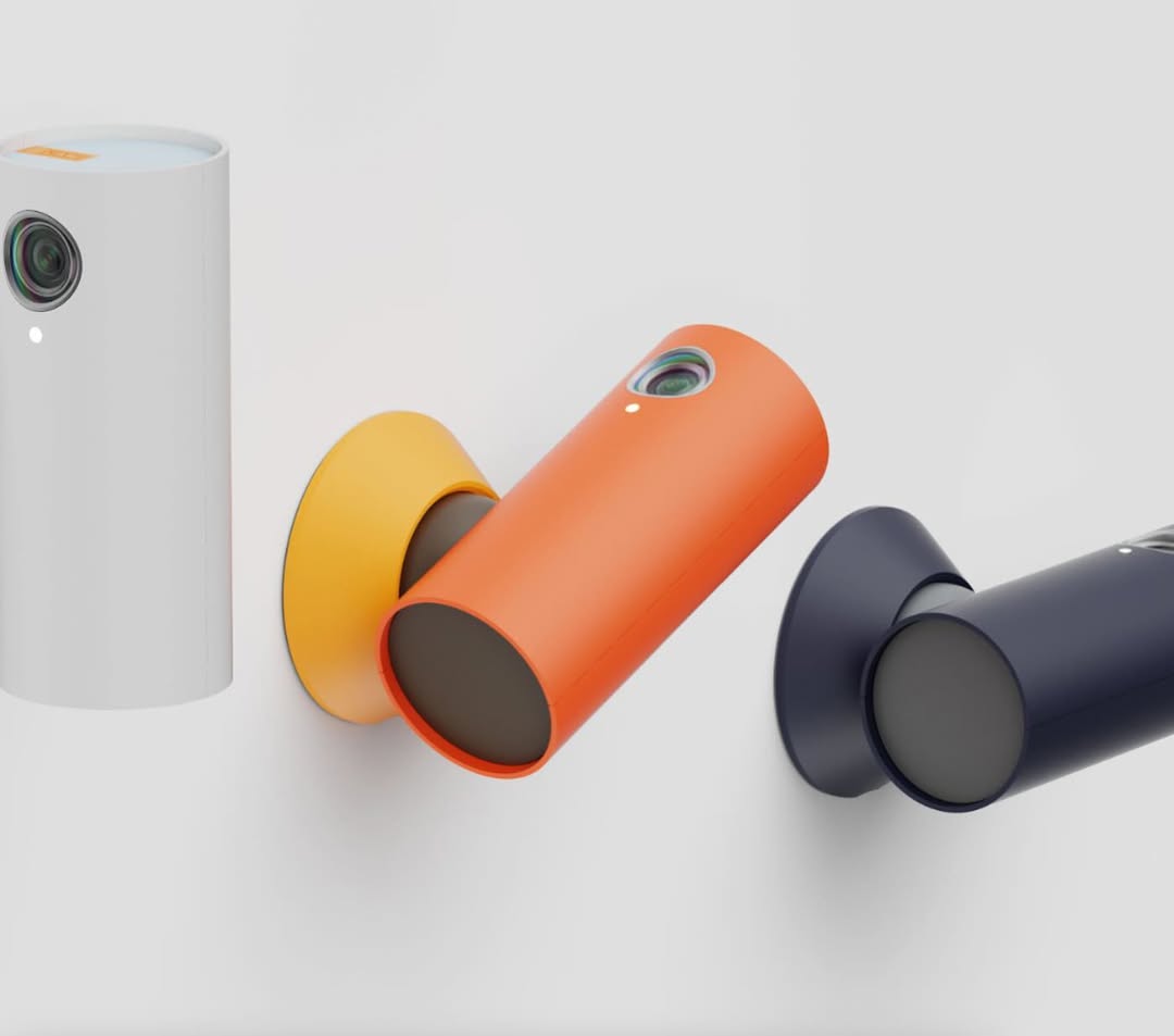 Loom
Проектор с потолочной проекцией.
Построен на форм-факторе дверной ручки, при повороте которой пользователь «открывает дверь и попадает в другое пространство».
@ Jaeyeon Lee
#product #formfactor | Сетка — социальная сеть от hh.ru