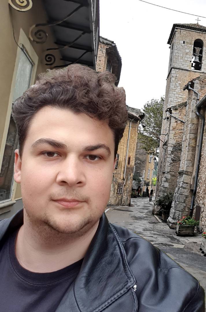 Руслан Санников