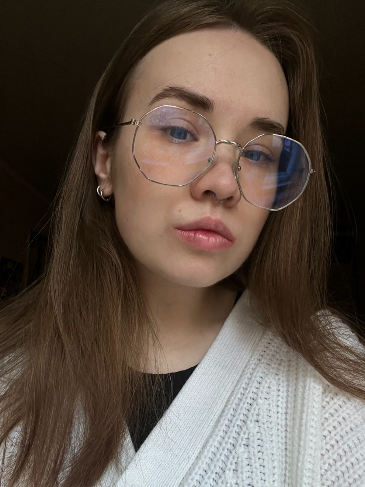 В современном мире интернет-репутация играет ключевую роль как для бизнеса, так и для частных лиц. Но что делать, если в сети появился негатив? 🤔
1️⃣ Мониторьте упоминания | Сетка — социальная сеть от hh.ru