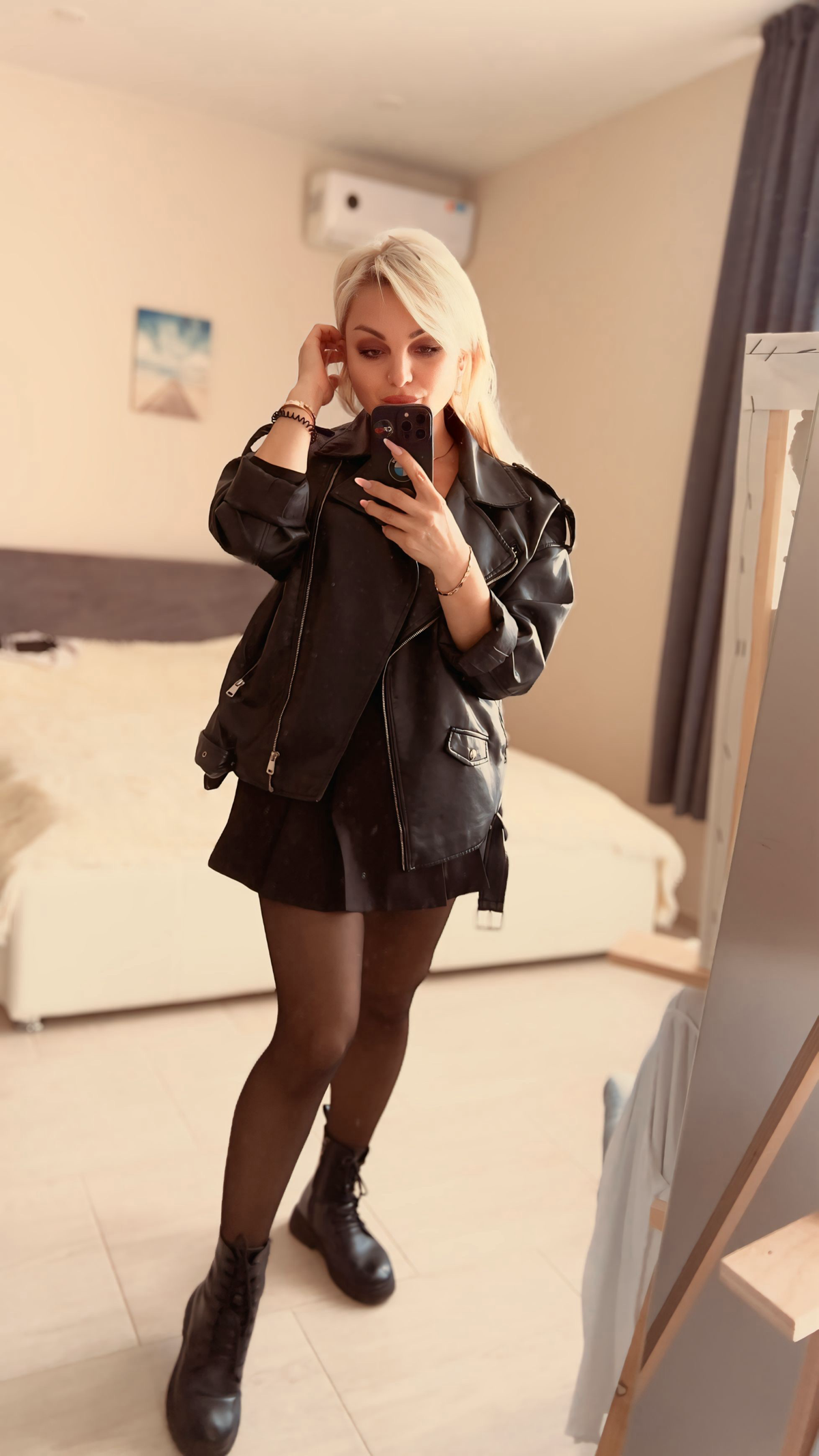 Утро , будильник , душ , кофе , как же не хочется вставать на работу… И когда это закончится?  
Совещание, не довольство , спешка , и не довольный руководитель ! И это продолжается уже год , и я поним... | Сетка — социальная сеть от hh.ru