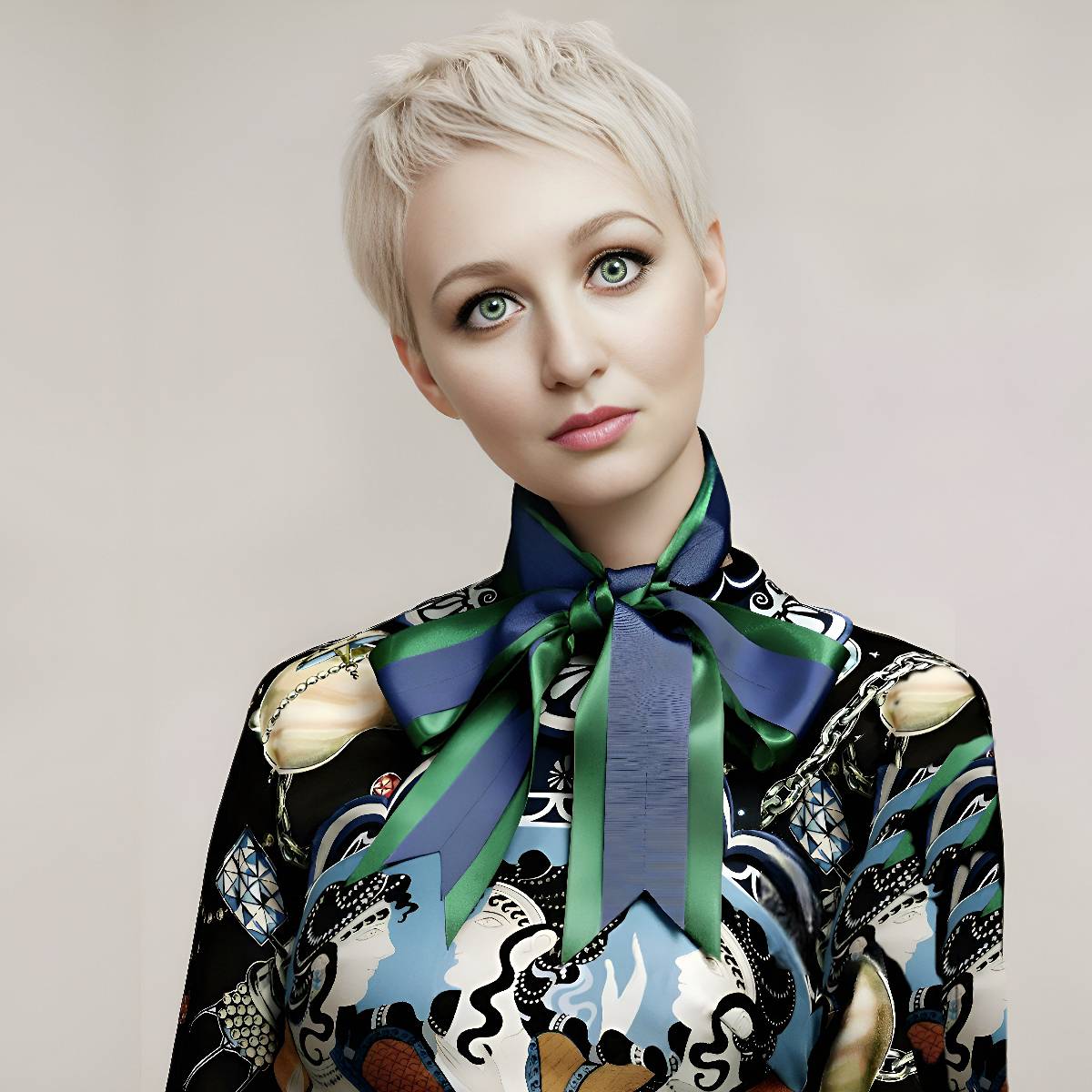 Елена Соколова