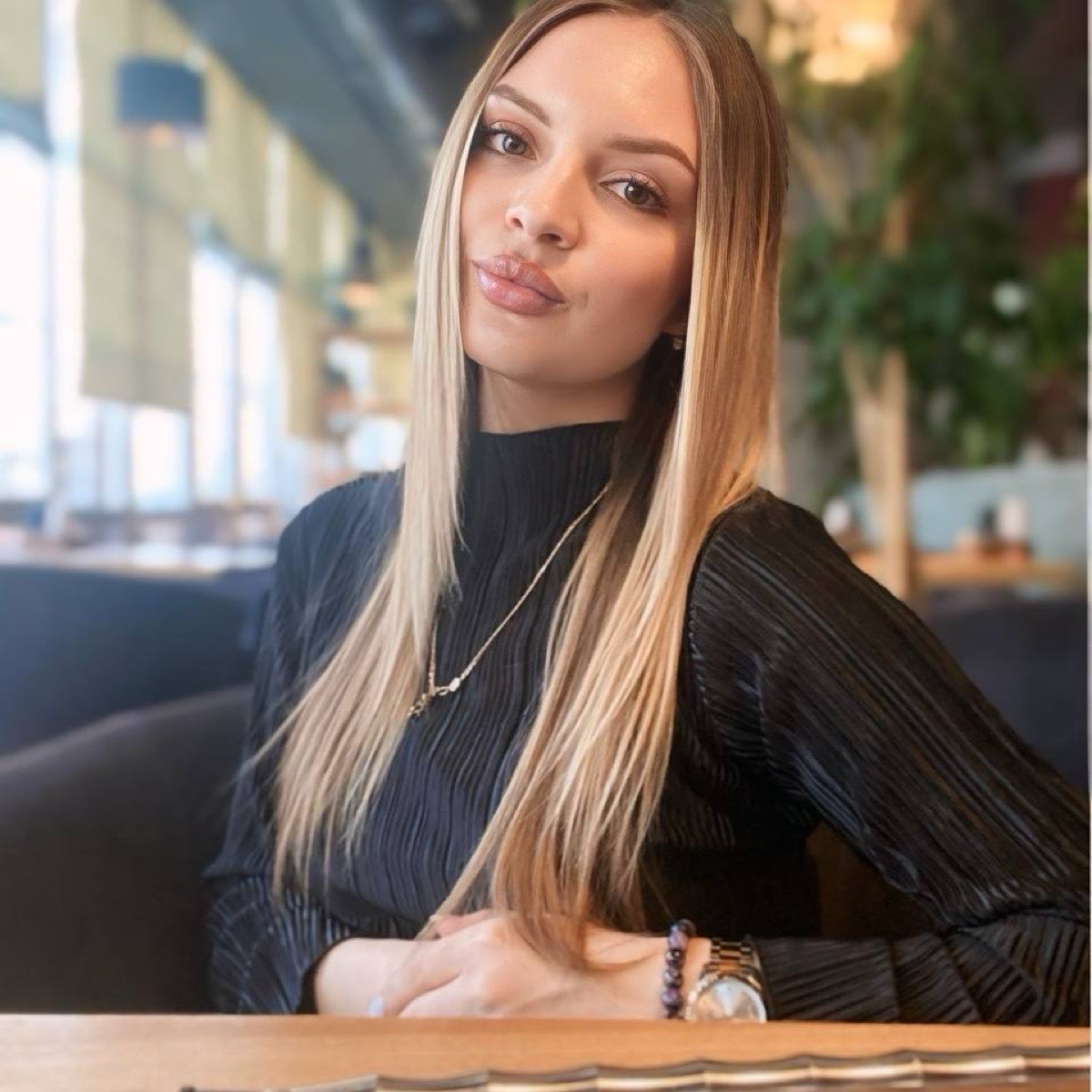 Яна Степанова