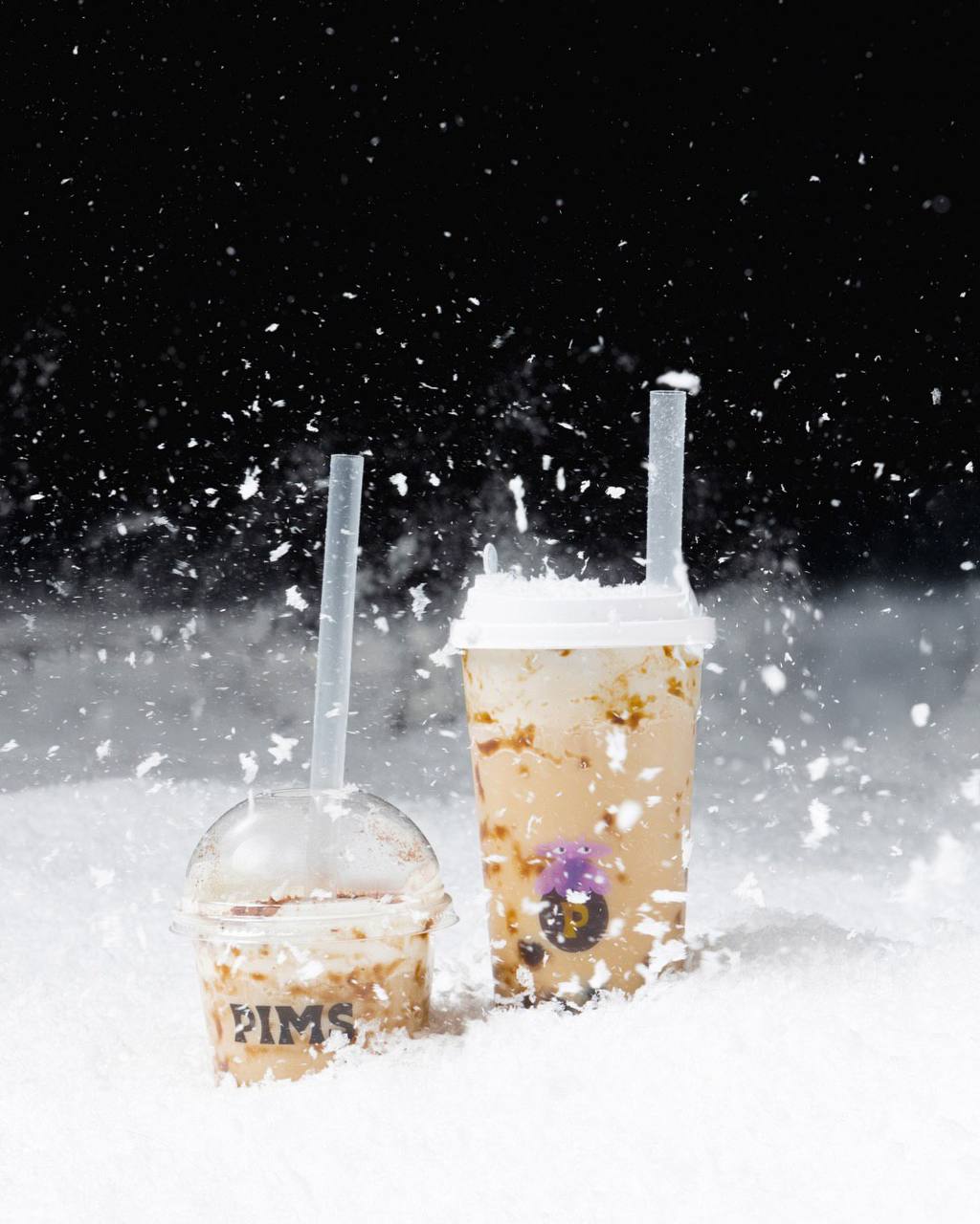 Пуховики PIMS и напитки FABLE! Ой, точнее наоборот 🔄 
Пример интересной коллаборации бренда одежды и всеми известной чайной | Сетка — социальная сеть от hh.ru