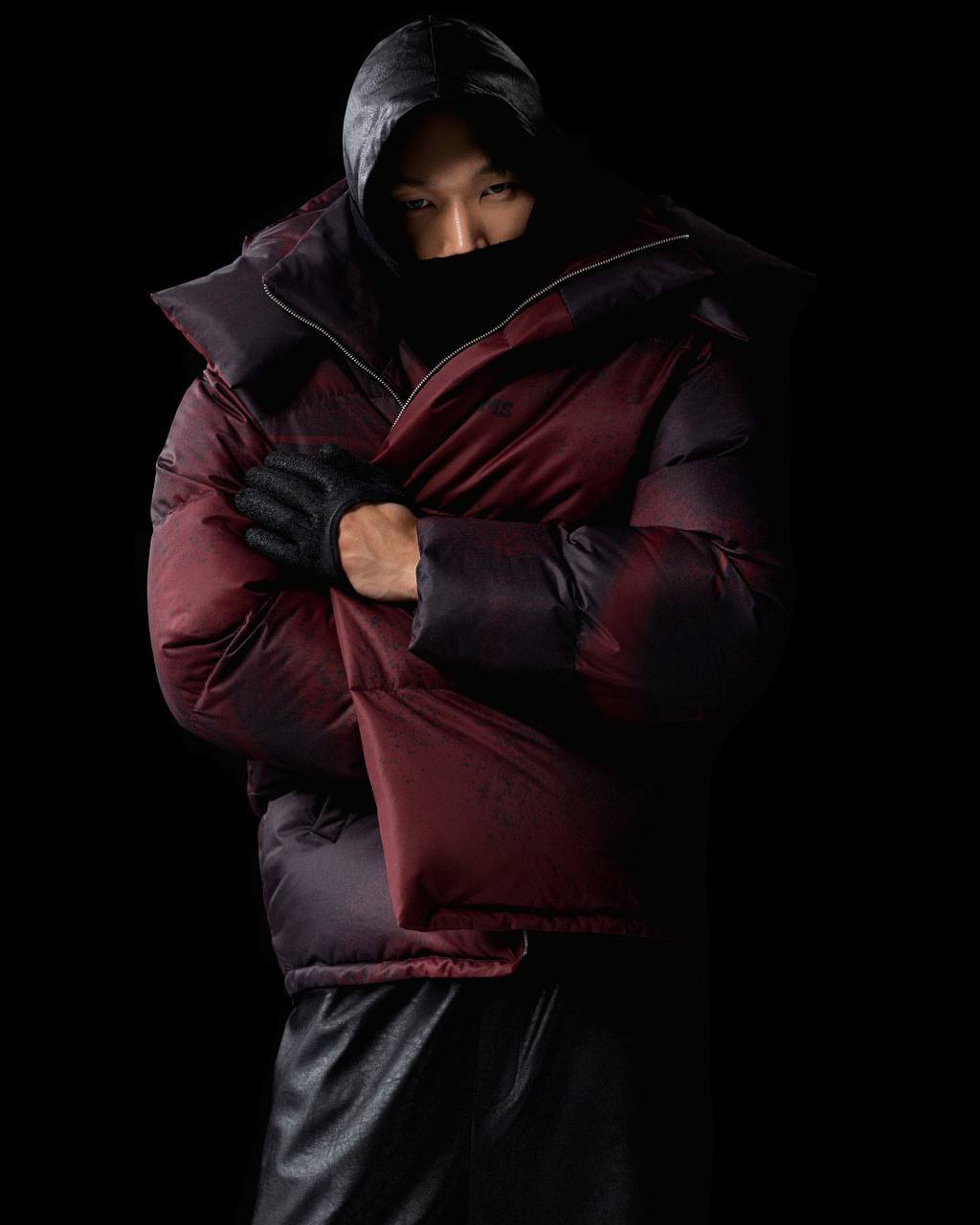 Пуховики PIMS и напитки FABLE! Ой, точнее наоборот 🔄 
Пример интересной коллаборации бренда одежды и всеми известной чайной | Сетка — социальная сеть от hh.ru