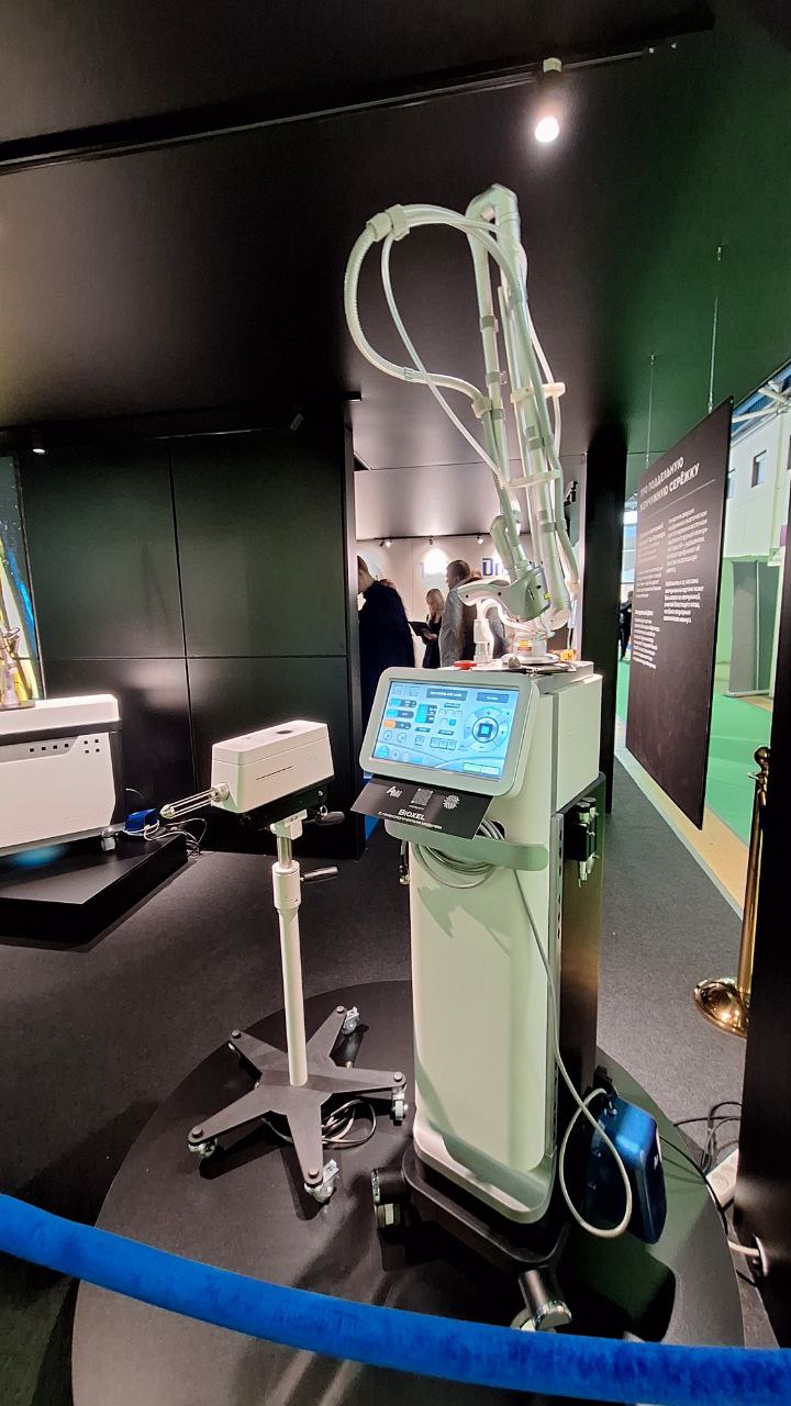 Прошедшая неделя астрологами была провозглашена как неделя Здравоохранения
И я там была, мед пиво не пила, но побегала, чтобы посмотреть моих родных деток и другие стенды
Начнём с самого красивого сте... | Сетка — социальная сеть от hh.ru