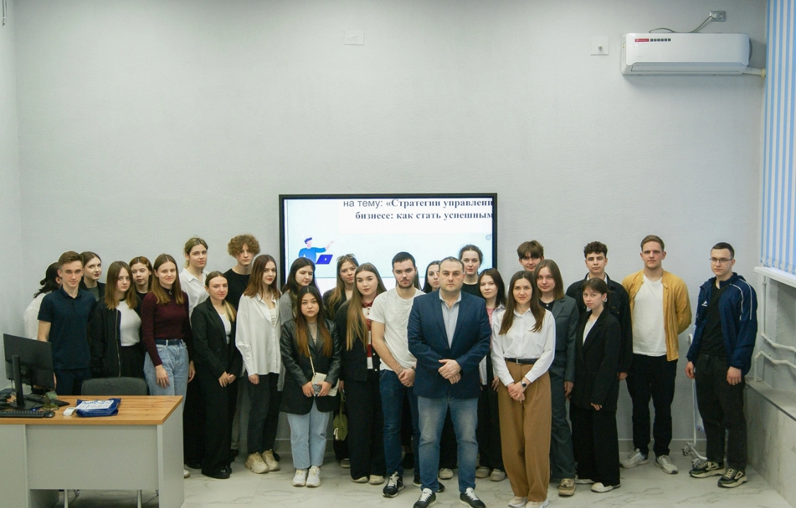 Круглый стол «Стратегии управления продажами в современном бизнесе: как стать успешным менеджером» состоялся в колледже РКСИ - в котором приняли участие студенты выпускного курса Ростовского-на-Дону к... | Сетка — социальная сеть от hh.ru