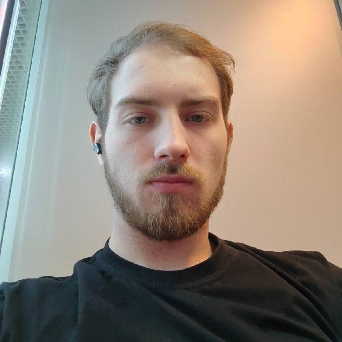 Макар Медведев