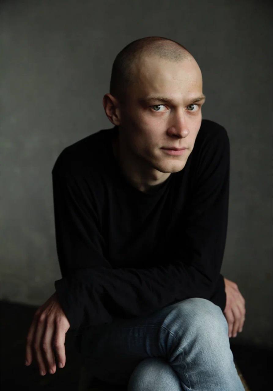 Продолжая тему «Глобуса» Юрия Борисова номинировали на за лучшую роль второго плана в фильме «Anora» | Сетка — социальная сеть от hh.ru