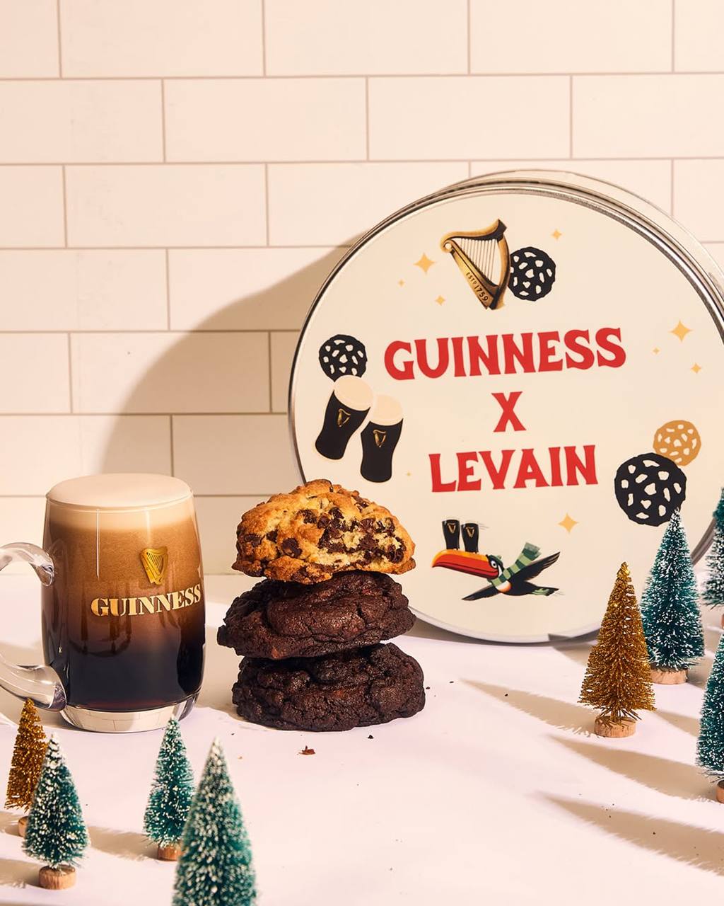 Прикол, Guinness заколлабился с местной пекарней Levain и выпустил новогодний спешл — печенье, приготовленное на крепком пенном.
Идеальный десерт для конца года 🍪
🍕 зумеры любят пиццу | Сетка — социальная сеть от hh.ru