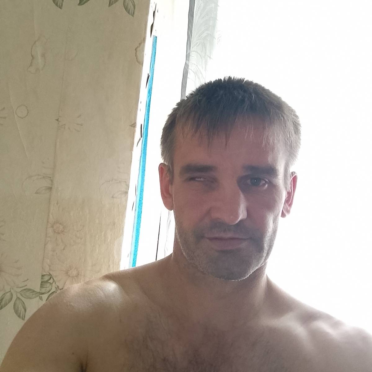 Андрей Незнакомец