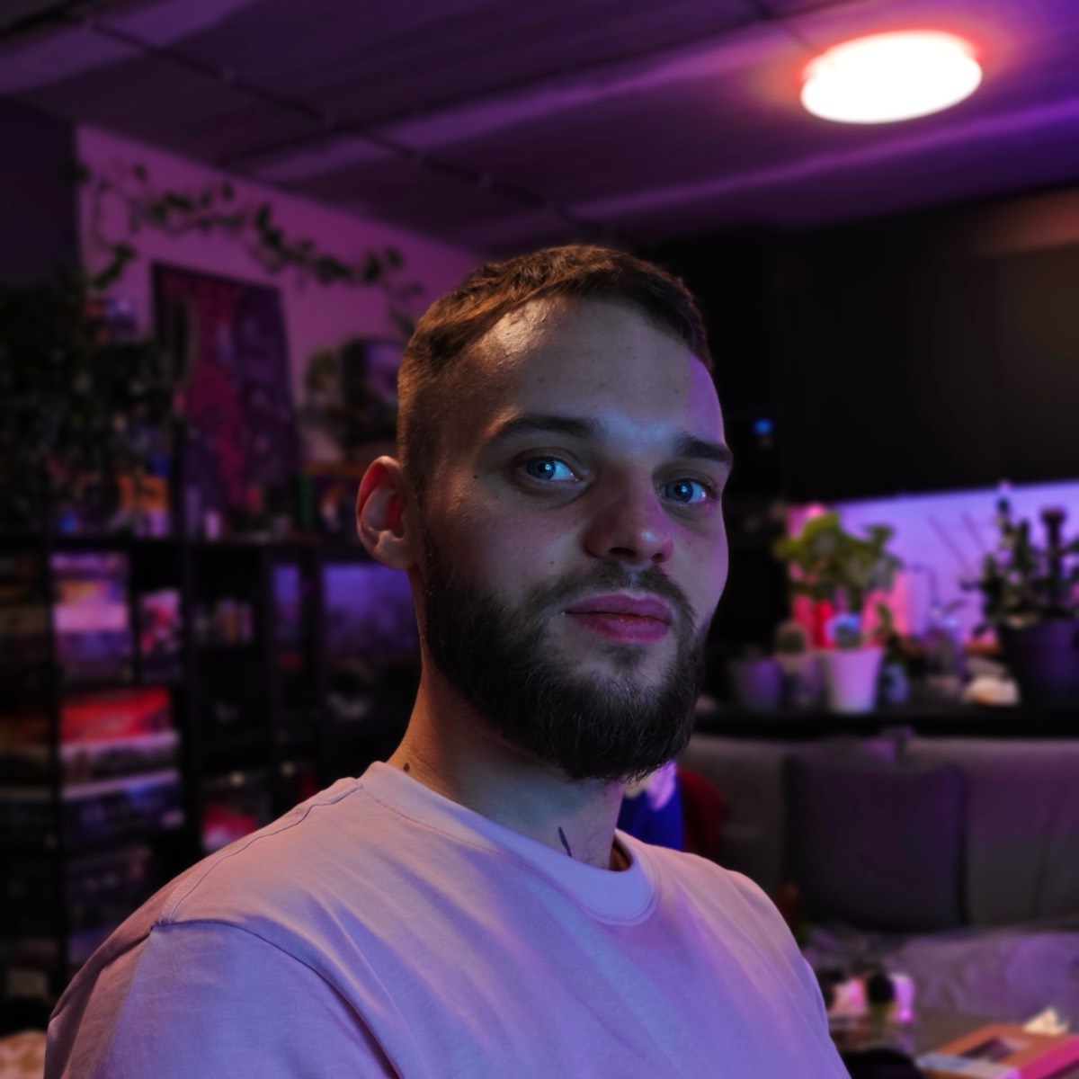 Милан Яргомский | Сетка — социальная сеть от hh.ru