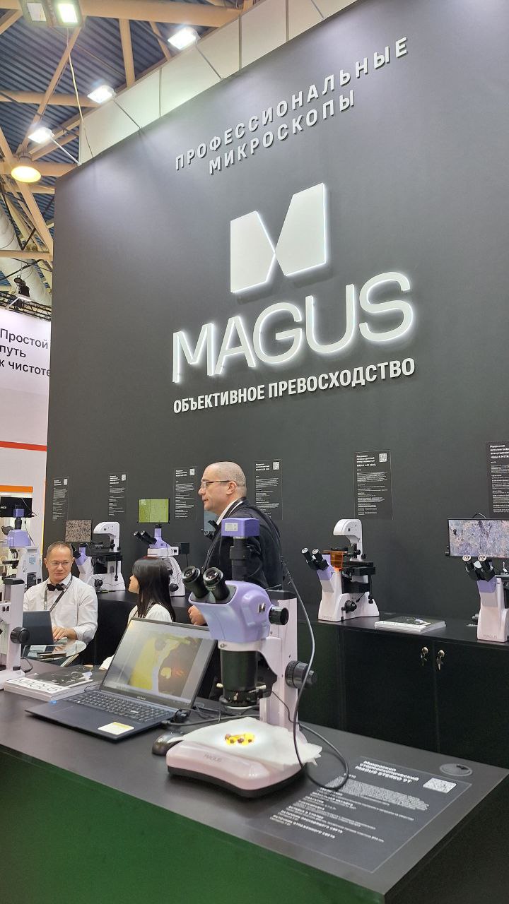 Ещё на Здраво мне приглянулось вот такое простенькое решение — покрасить уже готовые корпуса (видно в разное время сделанные) в одни и те же цвета | Сетка — социальная сеть от hh.ru