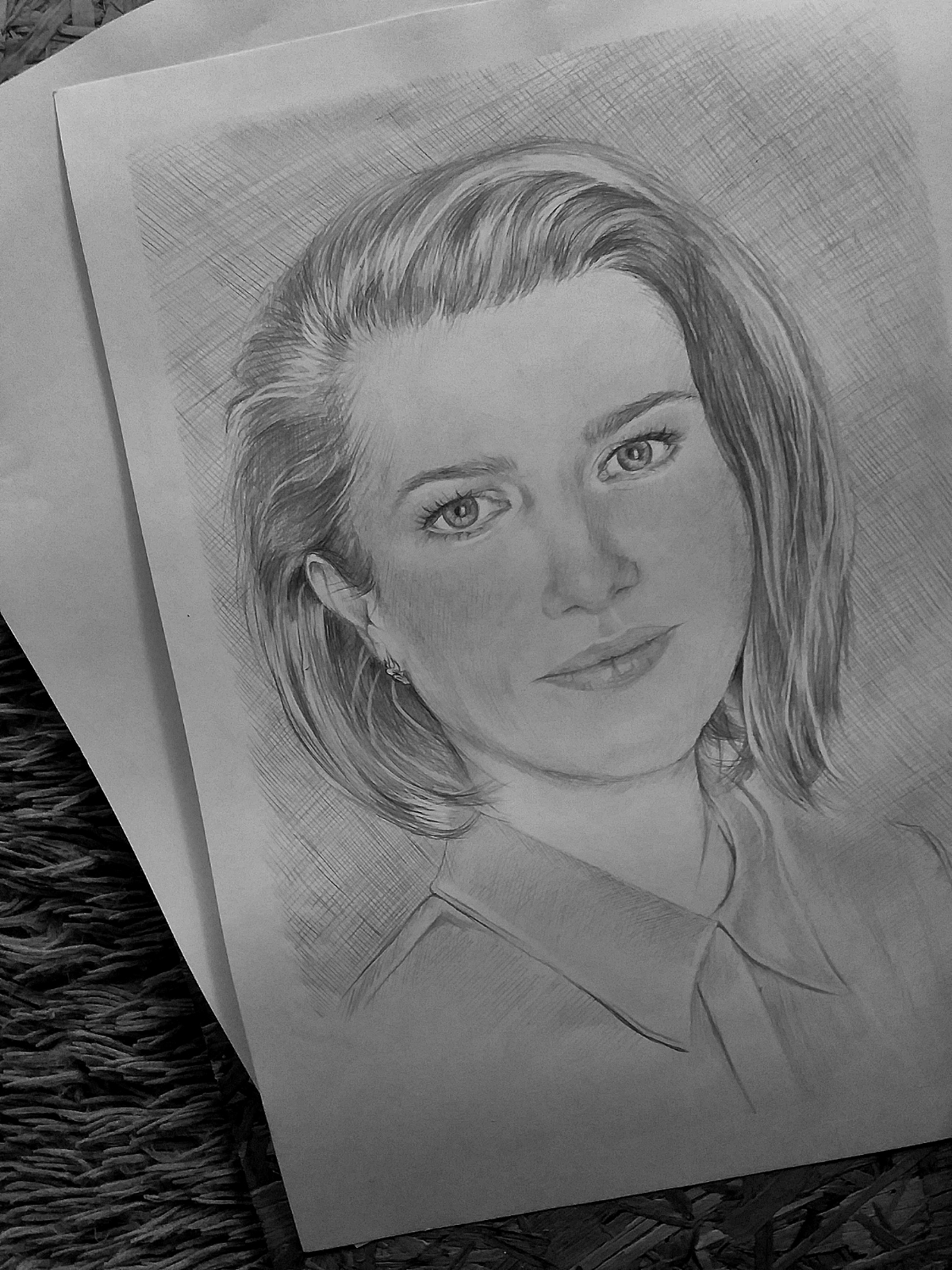 Когда-то давно (вот уже наверное лет 8 назад) увлекалась портретом. В универе на заочке построение подробное не давали и рисовала всегда по наитию так сказать | Сетка — социальная сеть от hh.ru