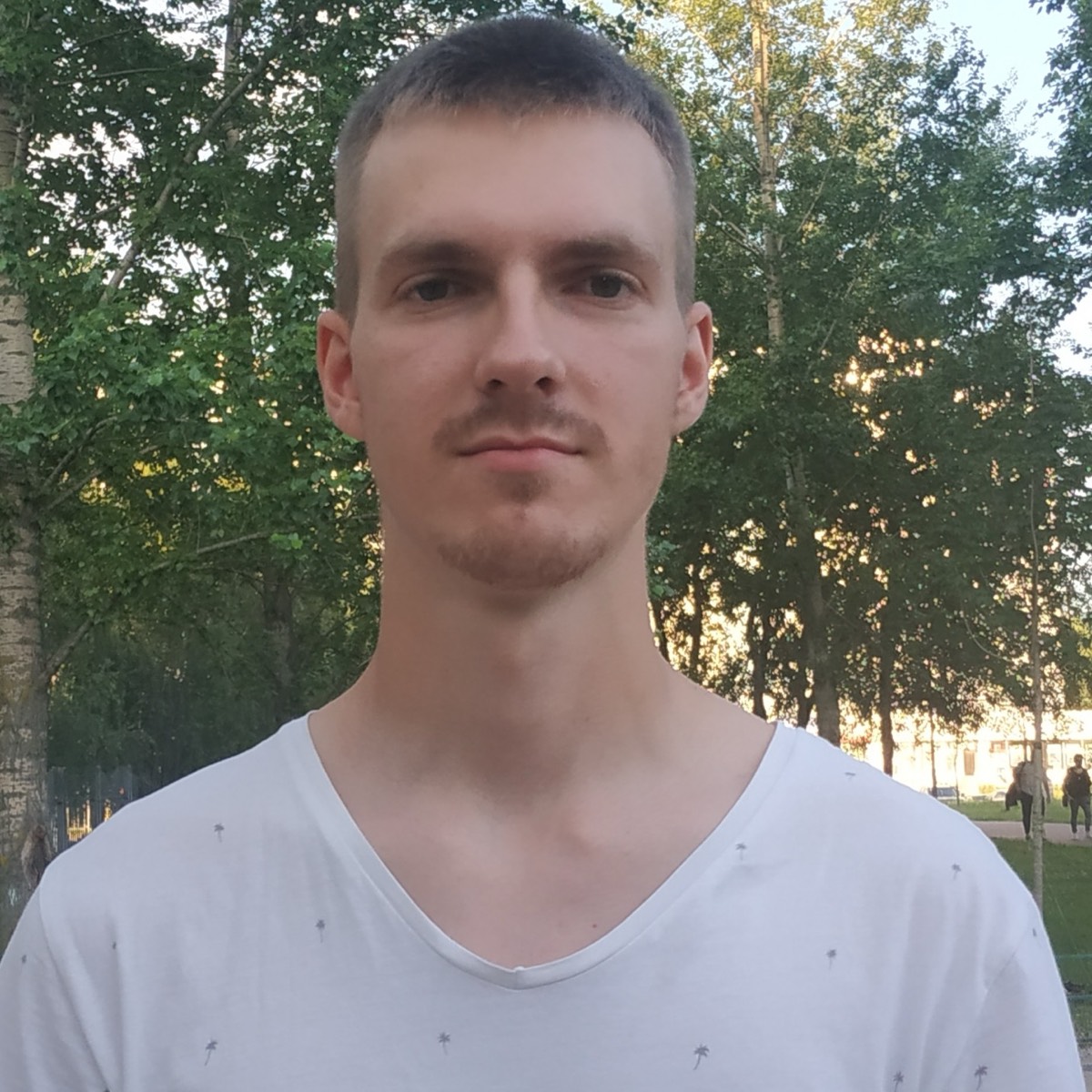 Денис Новиков
