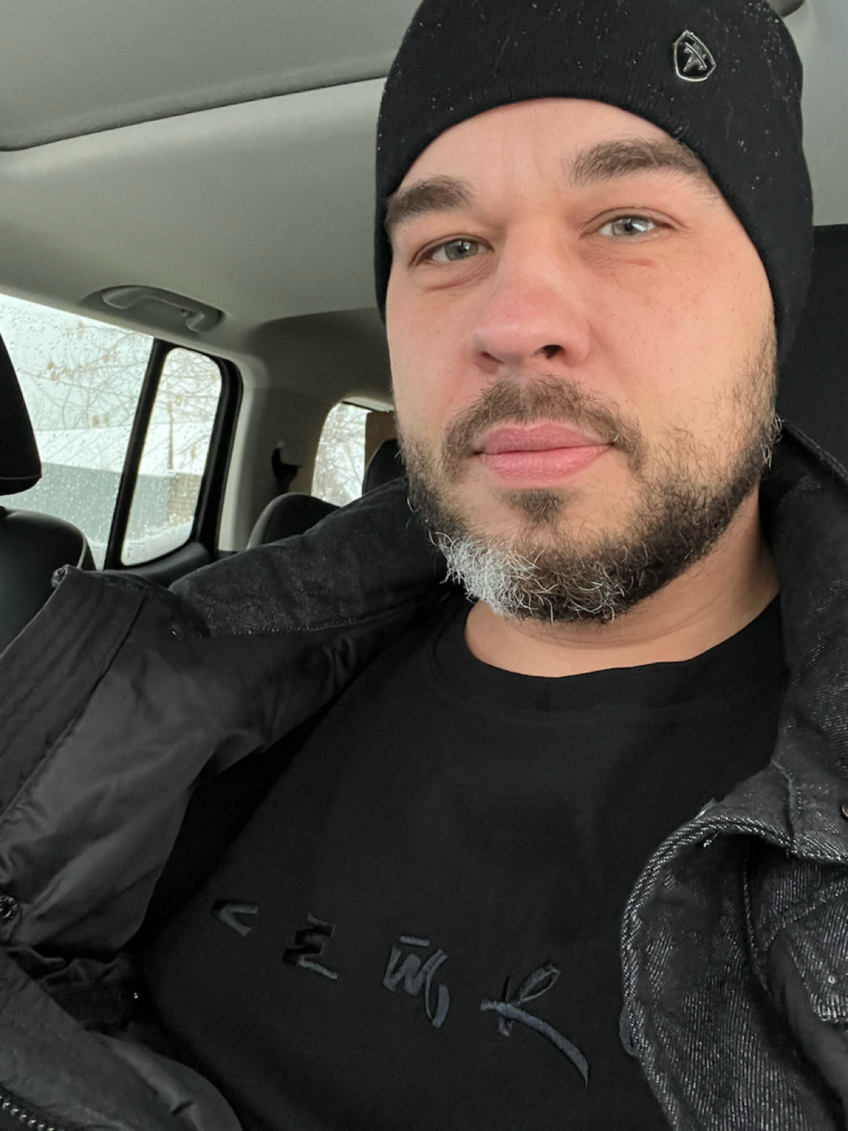 Принял участие в мастермайнде от МистерМайнд, поделился кейсом, коллеги не только накидали классных идей, но и задарили четкий мерч! #сетка
Спасибо https://t.me/productaboutproducts за приглашение! | Сетка — социальная сеть от hh.ru