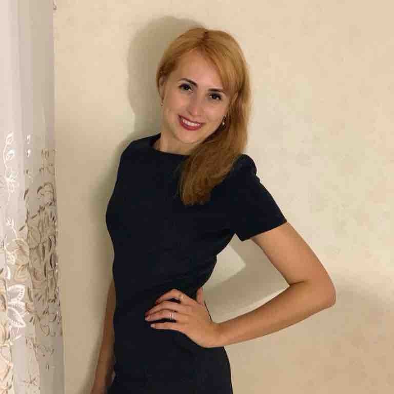 Надежда Кухарь