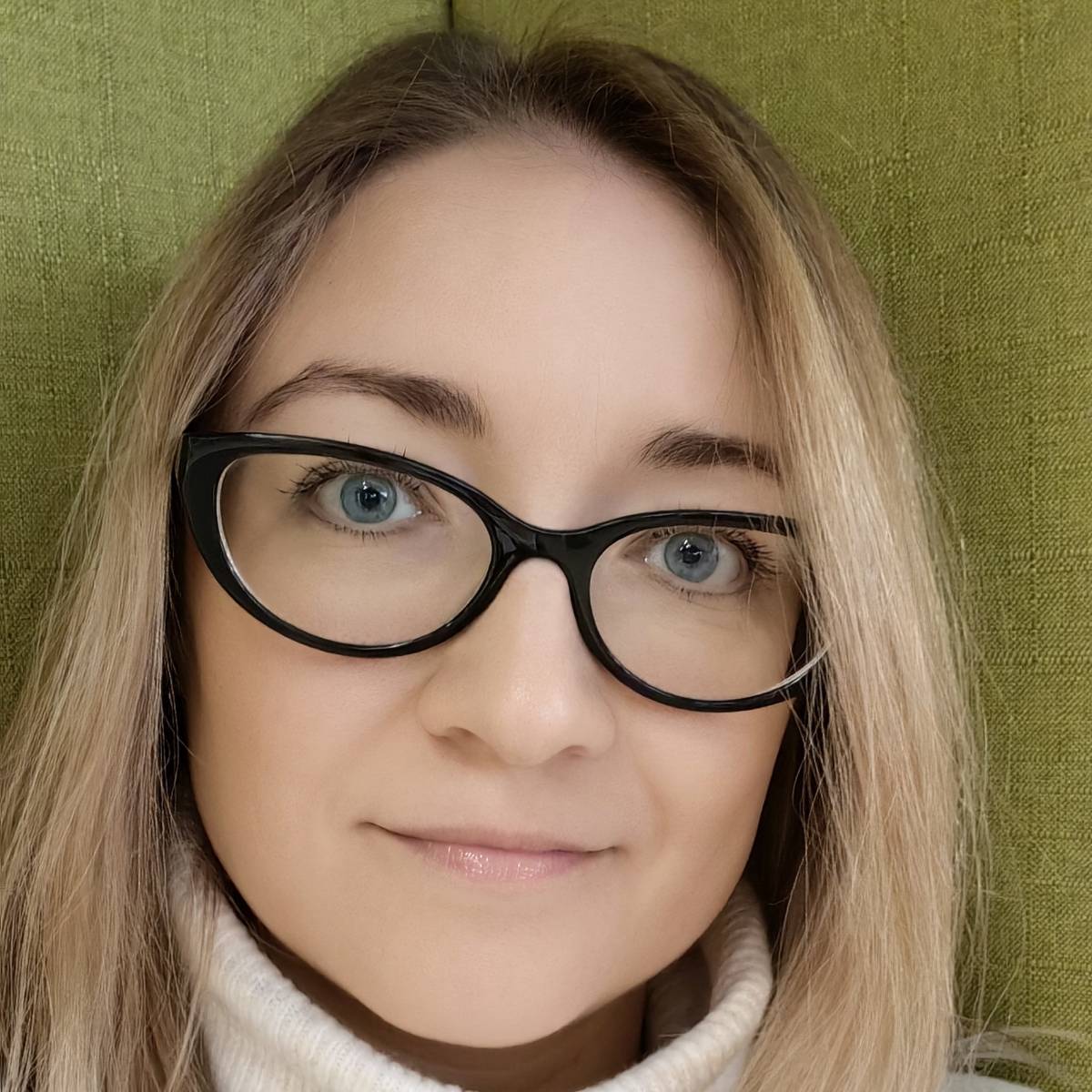 Елена Захарова