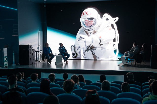 🔭 Шоу «Фантастические полимеры и где они обитают»
14 декабря в 16:00
На научном стендапе вы узнаете:
⏺️Что общего у мультивселенной и кипящего чайника
⏺️Куда расширяется наша вселенная и будет ли этот... | Сетка — социальная сеть от hh.ru