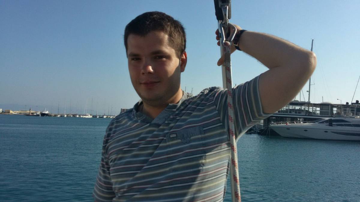 Александр Фролов