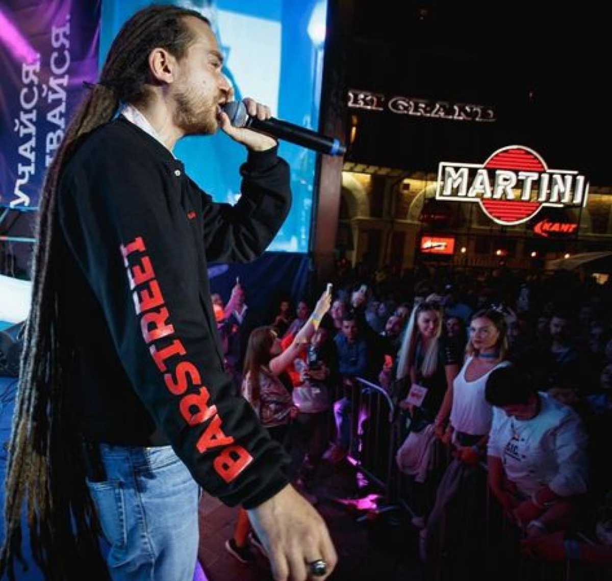 #мерч для мероприятия GASTREET 
 
#кейс  необходимо было разработать мерч для гостей и участников масштабного кулинарного мероприятия GASTREET в Сочи 
 
#результаты более 20 ти позиций ассортимента бы... | Сетка — социальная сеть от hh.ru
