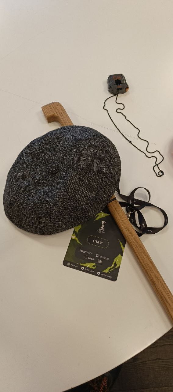 В силу различной занятости: часть команды блога Игнатия Цукергохера перешла на новую работу и осваивает её тонкости, а другая часть сосредоточилась на заработке денег, поэтому журналистика отошла на в... | Сетка — социальная сеть от hh.ru