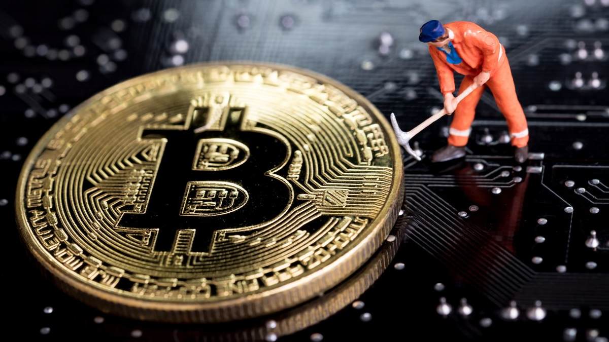 Себестоимость майнинга одного биткоина достигла $55,950 | Сетка — социальная сеть от hh.ru