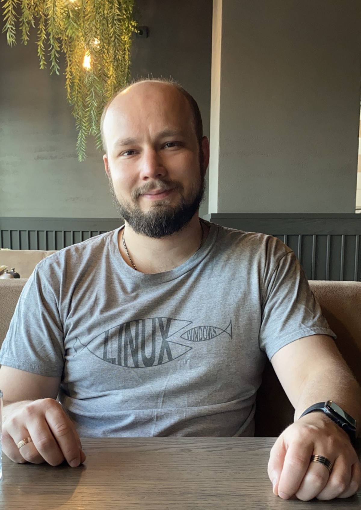 Anton Bogachev | Сетка — социальная сеть от hh.ru