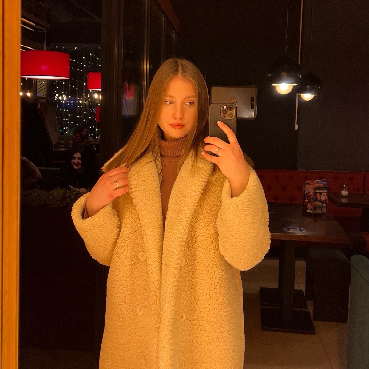 Анна Баженова