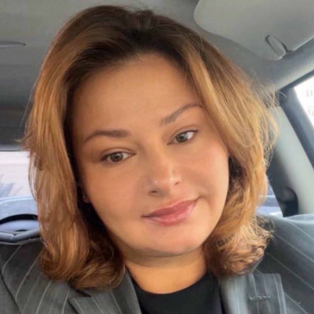 Умайра Посыльная | Сетка — социальная сеть от hh.ru