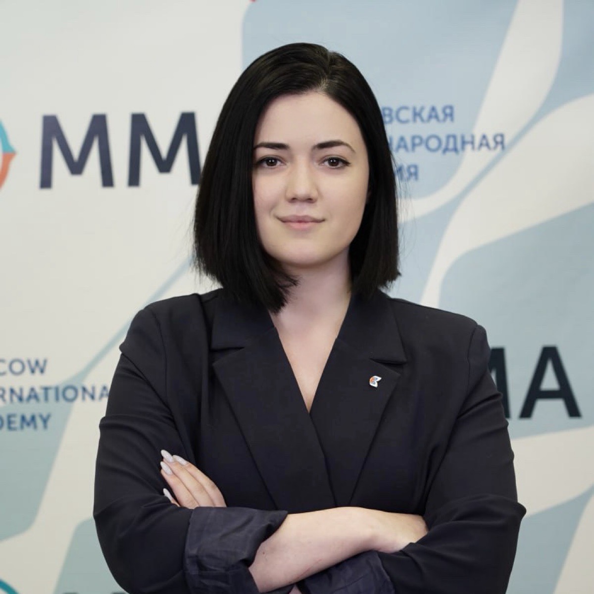 Дженни Акавова