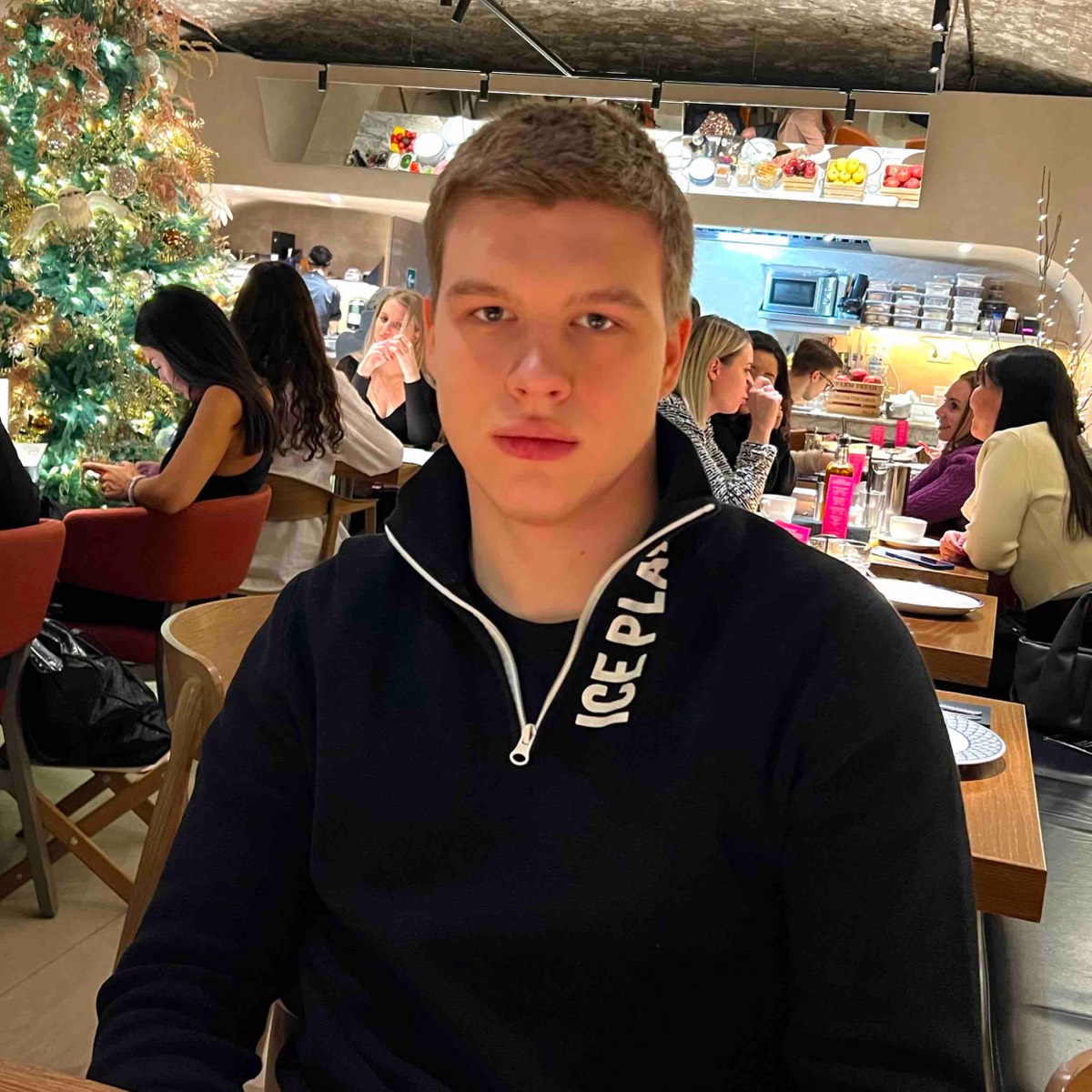 Арсений Шеховцев