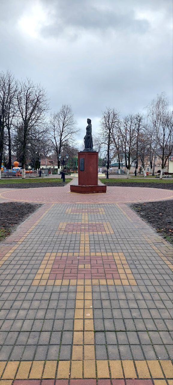 Как же я люблю прогуляться с утра перед работой!
Это даёт мне сил и вдохновения творить.
А что вдохновляет вас? | Сетка — социальная сеть от hh.ru