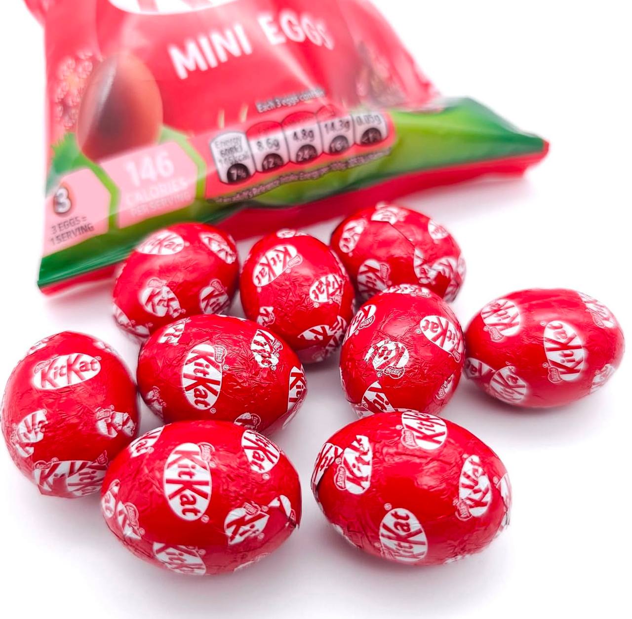 Ничего себе, еще не наступил Новый год, как KitKat уже решил выпустить пасхальные яйца. Внутри нет игрушки, зато есть любимая вафельно-шоколадная начинка.
Надо попробовать!
🍕 зумеры любят пиццу | Сетка — социальная сеть от hh.ru