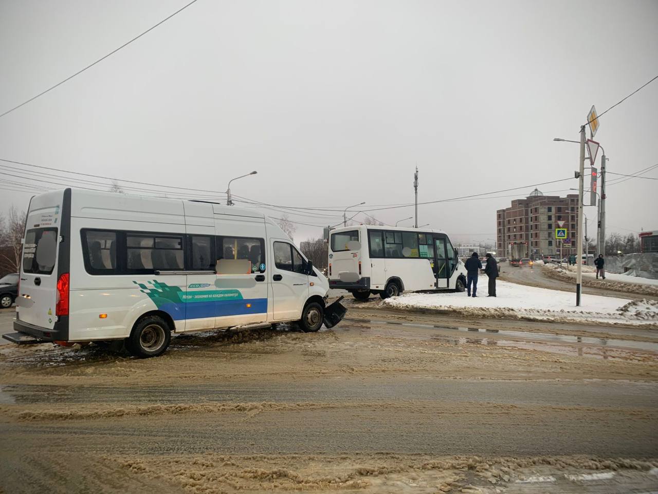 В Ставрополе произошло ДТП с участием двух маршрутных транспортных средств, пострадавших нет | Сетка — социальная сеть от hh.ru
