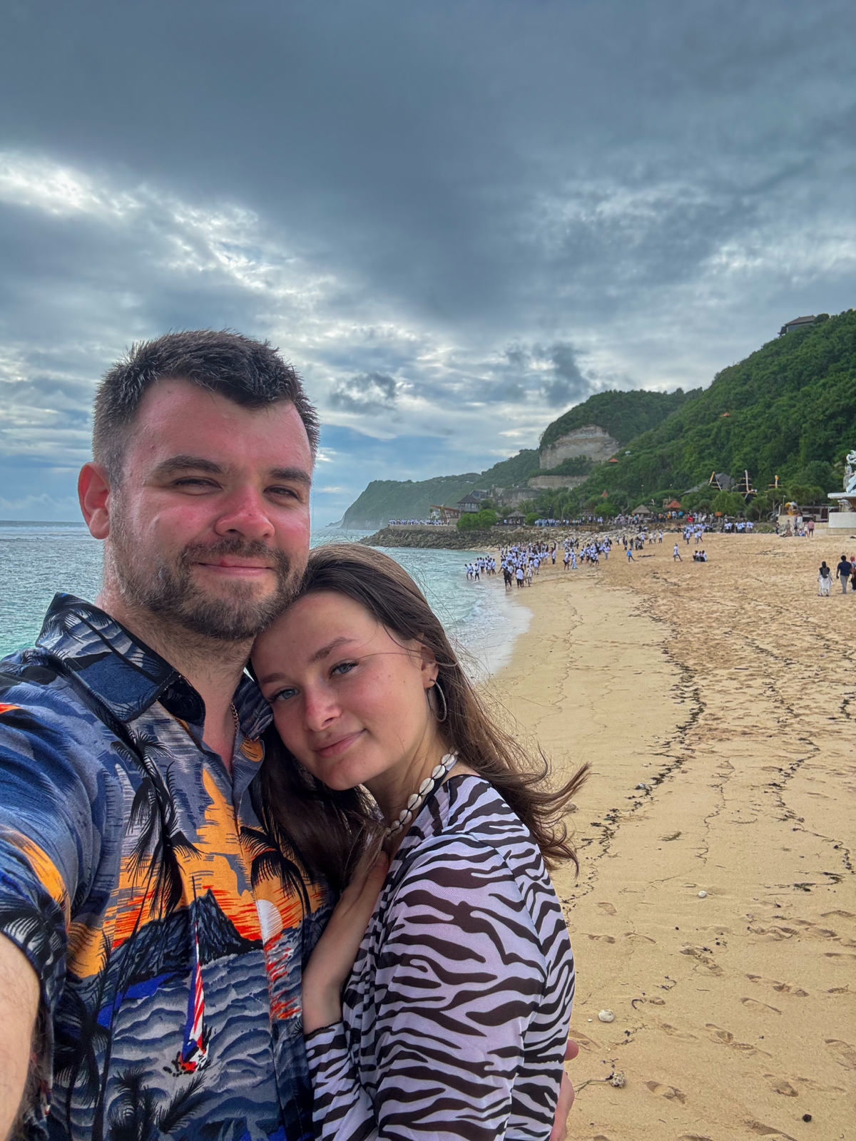 Сегодня мне 37 лет. Впервые я его отпраздновал за границей, на берегу индийского океана, на Бали.
Этот год выдался непростым | Сетка — социальная сеть от hh.ru