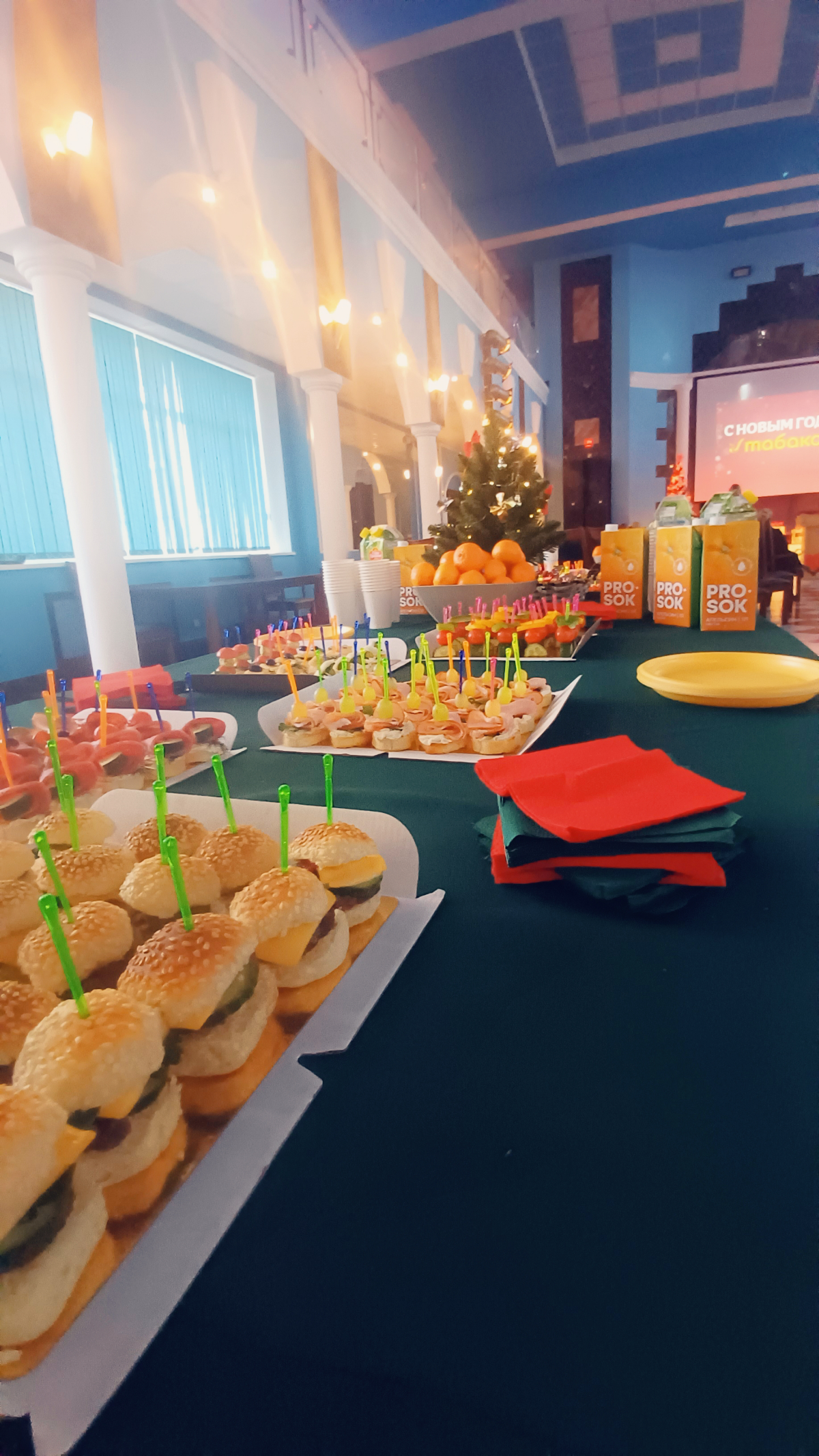 Розничный корпоратив🎄🎁 | Сетка — социальная сеть от hh.ru