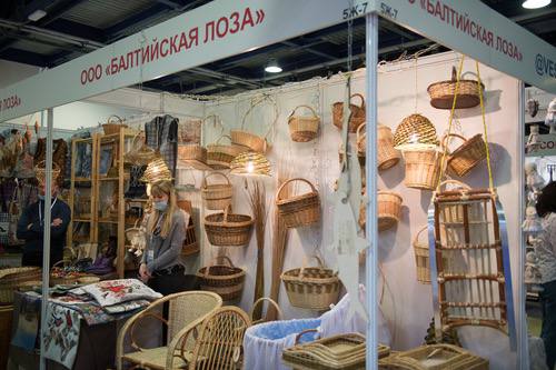 Выставка-ярмарка «Ладья»
18-22 декабря
Ярмарка будет разделена на множество салонов: фарфора и керамики, лаковой живописи, художественной резьбы по дереву и прочему
➡️Вход свободный
🚌Экспоцентр, Красн... | Сетка — социальная сеть от hh.ru