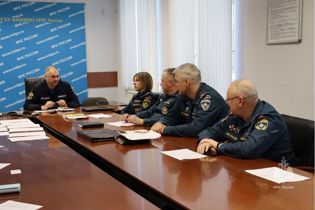 В ФГБУ ВНИИПО МЧС России прошел 2 этап квалификационных испытаний.
В соответствии с приказом от 28 февраля 2022 г | Сетка — социальная сеть от hh.ru