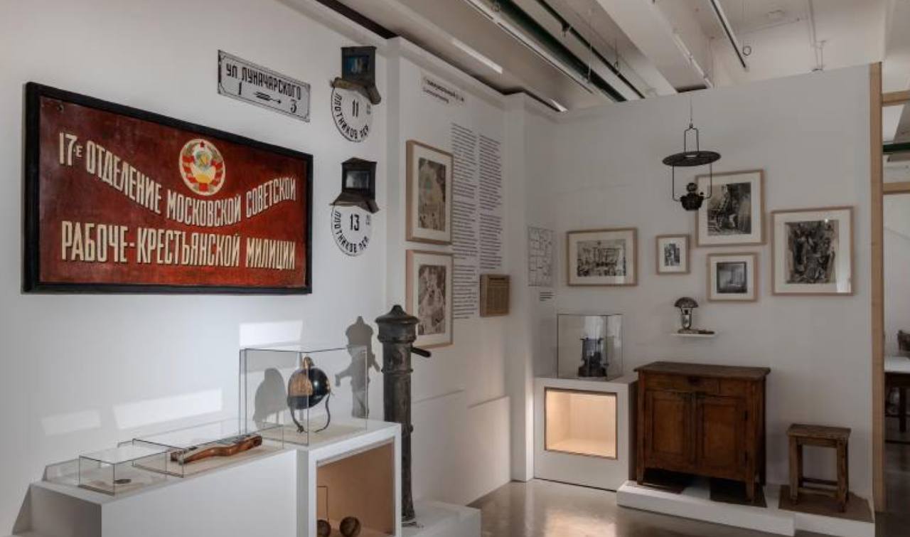 Гид для московских интеллектуалов 
Если ты хочешь вдохновиться чем-то большим, чем новогодняя мишура, у меня для тебя хорошие новости | Сетка — социальная сеть от hh.ru