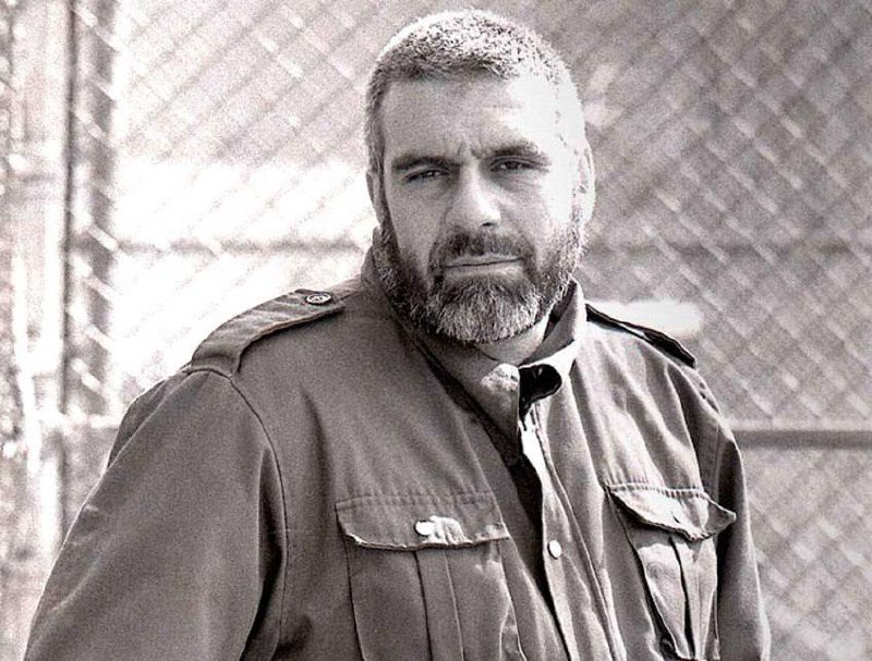 Сергей Довлатов✍🏻 Я не буду менять линолеум, я передумал, ибо мир обречён.#цитата
Telegram канал Дом-Книг📕📗📘📙https://t.me/domkn | Сетка — социальная сеть от hh.ru