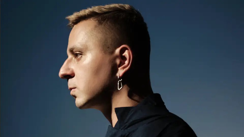 Обвал рынка криптовалют: биткоин рухнул ниже $100 000 после заседания ФРС | Сетка — социальная сеть от hh.ru