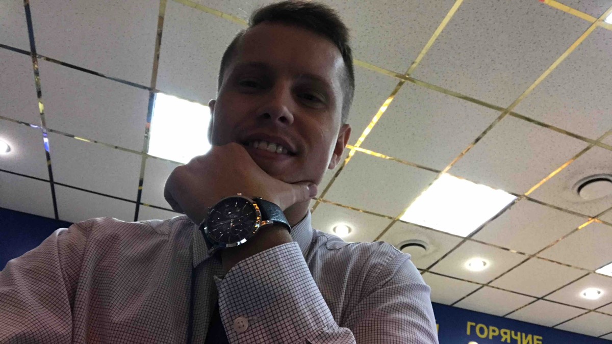 Павел Комаров