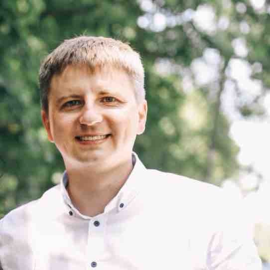 Дмитрий Николов