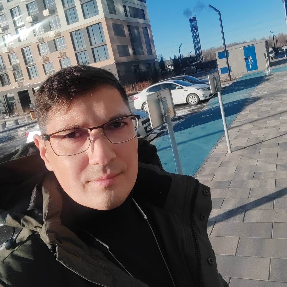 Роман Герлах | Сетка — социальная сеть от hh.ru