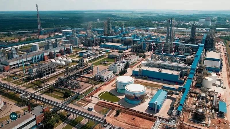 ⏰ «Нижнекамскнефтехим» завершил строительство нефтехимического комплекса ЭП-600 за 200 млрд рублей
Это крупнейший проект СИБУРа по созданию новых мощностей в современной истории нефтегазохимии Татарст... | Сетка — социальная сеть от hh.ru