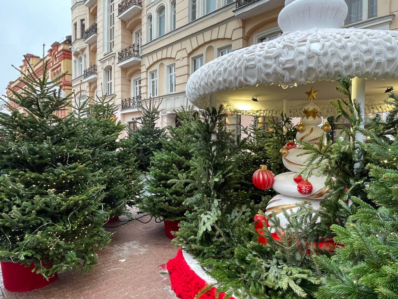 Москва предпраздничная… Старый Арбат старается… | Сетка — социальная сеть от hh.ru
