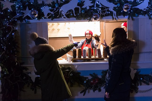 🎄На ВДНХ пройдет Новогодняя ярмарка
С 27 декабря по 8 января
10:00 - 21:00
В программе:
🎊 Занятия по росписи елочных игрушек, созданию открыток, свечей, ароматических мешочков, а также украшений для д... | Сетка — социальная сеть от hh.ru