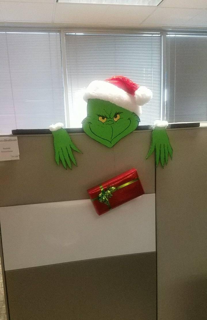 🎄 Флешмоб: Мой новогодний офис!
Праздники всё ближе, а значит, самое время украсить рабочее место и добавить немного волшебства в повседневные будни! Мы уже создали у себя праздничную атмосферу — дели... | Сетка — социальная сеть от hh.ru