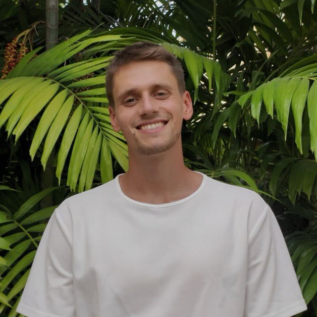 Максим Миронов